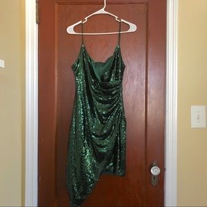 NWOT - Sparkling, Emerald Cocktail Dress 🍸